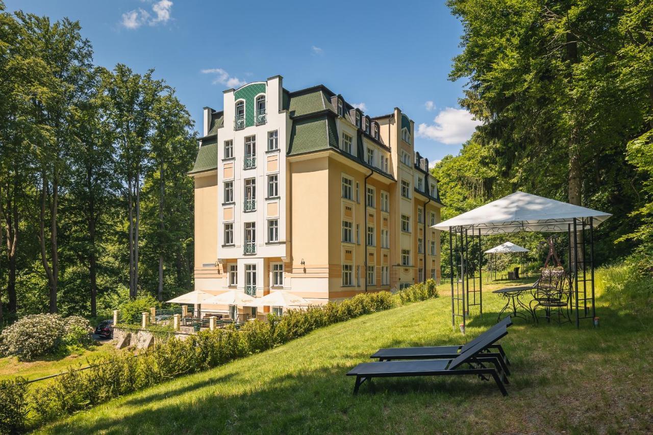Spa & Wellness Hotel Silva Mariánské Lázně Exterior foto