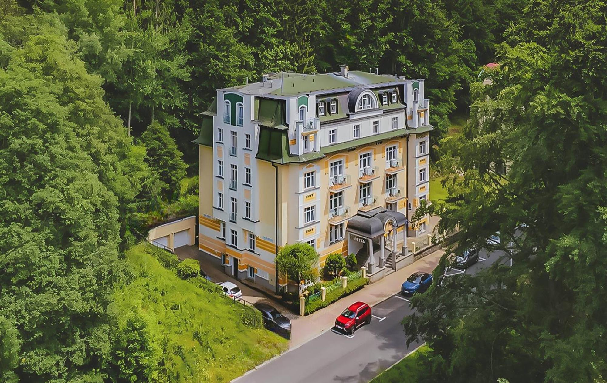 Spa & Wellness Hotel Silva Mariánské Lázně Exterior foto