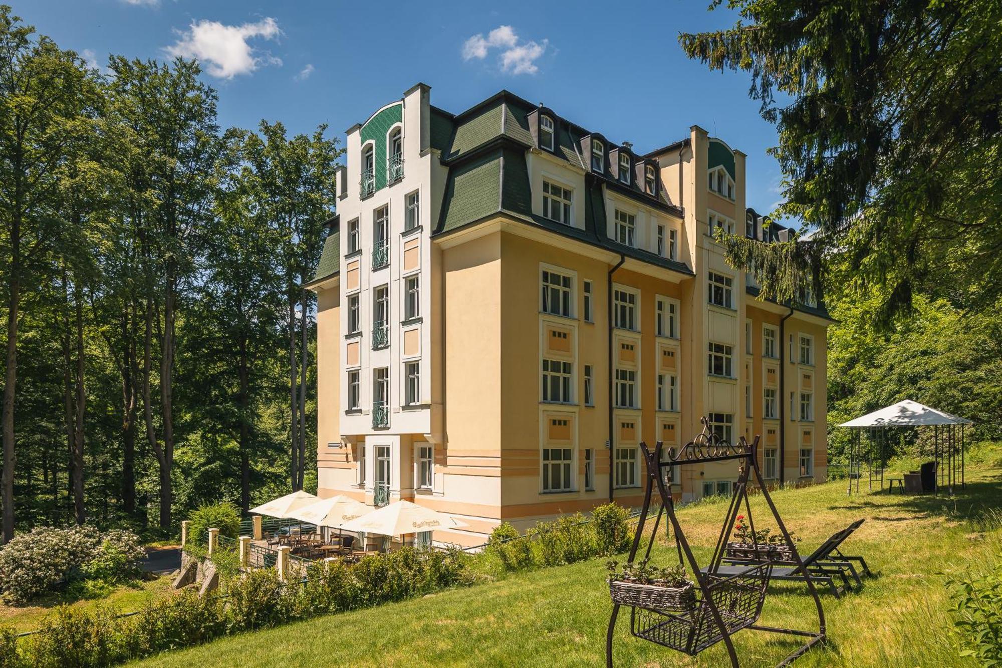 Spa & Wellness Hotel Silva Mariánské Lázně Exterior foto